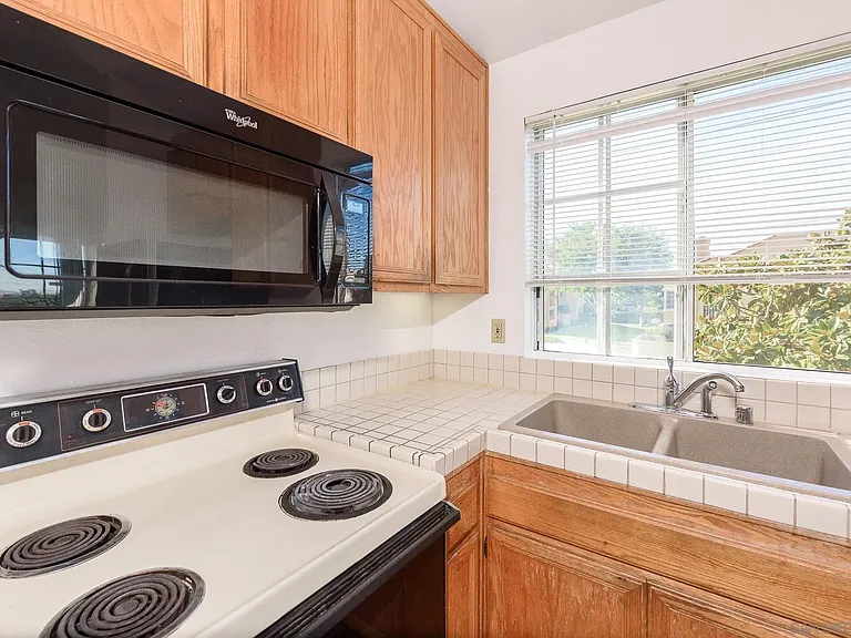 7260 Calle Cristobal #48 — Photo 30