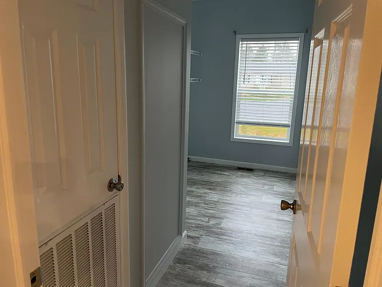 131 Country Meadows Dr — Photo 3