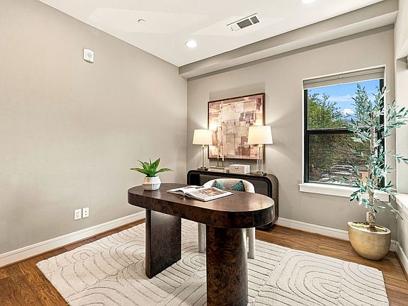 4th image of 2127 Clark St APT 106
