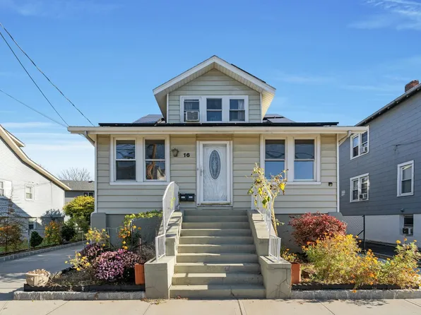 16 Helen St, Little Ferry, NJ 07643