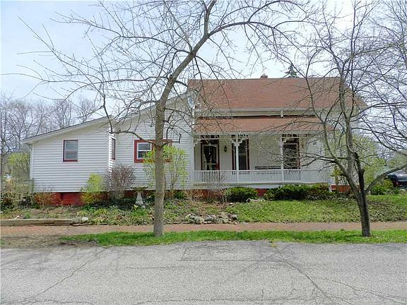 2nd image of 1206 E Cherry St