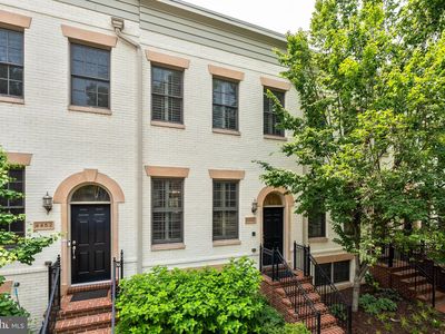 4452 1/2 Macarthur Blvd NW, Washington, DC, 20007