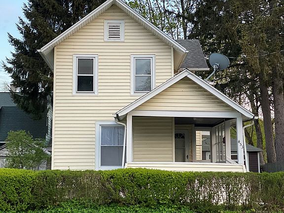 2nd image of 453 W Washington Ave