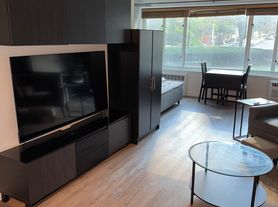392 Central Park W