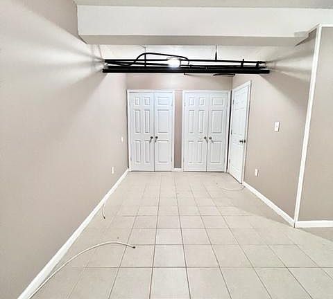 3rd image of 449 Mountainview Ave #B4