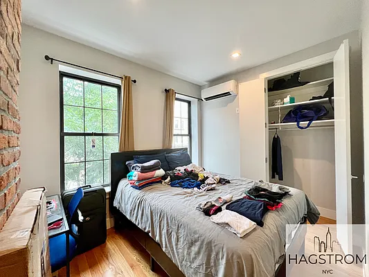 Rented by Hagstrom Management Inc | media 32