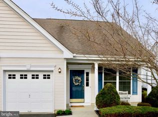 93 Burholme Dr, Hamilton, NJ 08691
