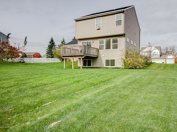 3rd image of 3060 Gilmore Ln