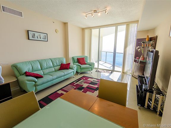 3rd image of 16699 Collins Ave APT 2601