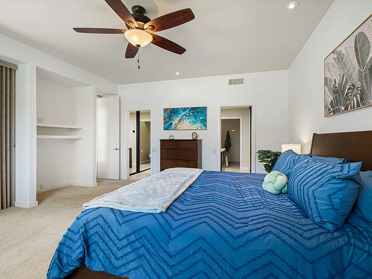 521 Desert West Dr — Photo 25
