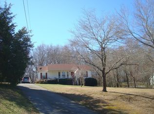 192 Gaskins Rd, Dickson, TN 37055