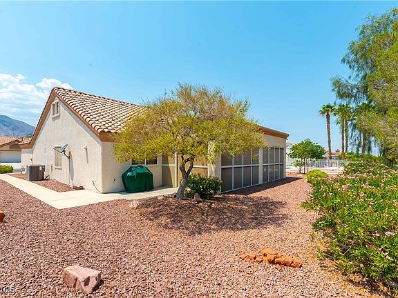 4th image of 3016 Lotus Hill Dr