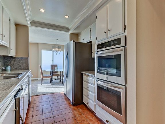 5th image of 3200 La Rotonda Dr Unit 606