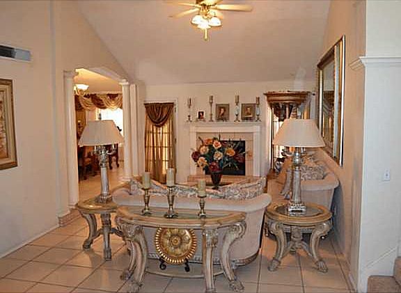 5th image of 2133 E Glen Dr
