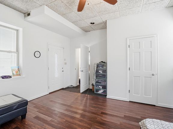 5th image of 243 W Vine St