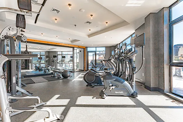 Rented by MySpaceNYC | media 58