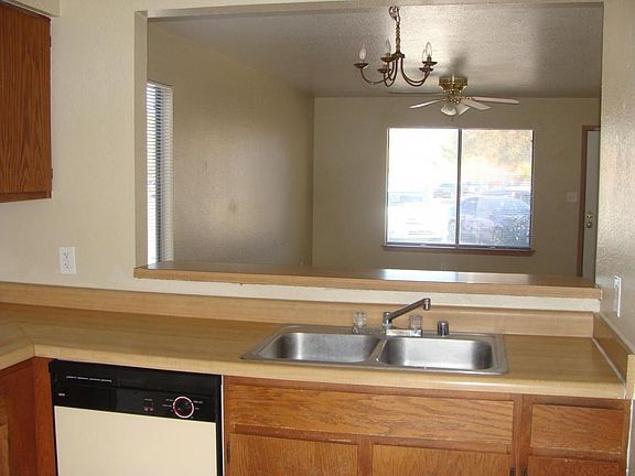4th image of 463 Purdue Ct APT D