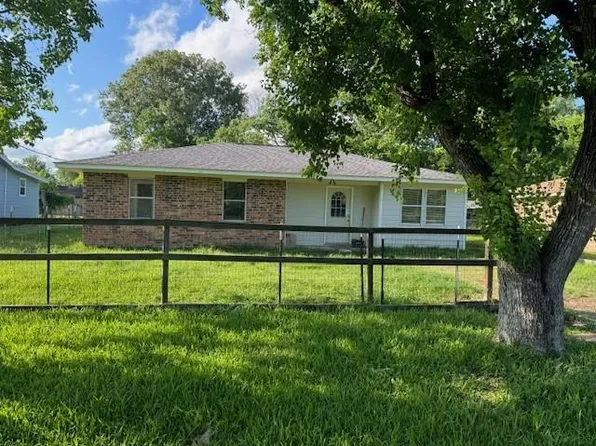 1208 Glendale St, Dayton, TX 77535