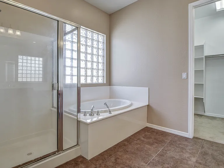 6326 W Admiral Way — Photo 23