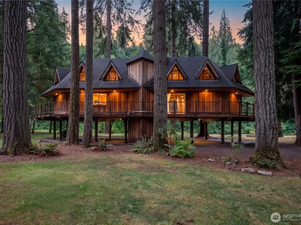 211 LaVerne Drive, Kalama, WA 98625