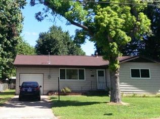 2861 E Bennett St, Springfield, MO 65804