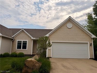 897 Stonewater Dr, Kent, OH, 44240