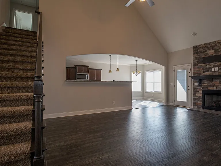 144 Thomas Traylor Ln — Photo 17