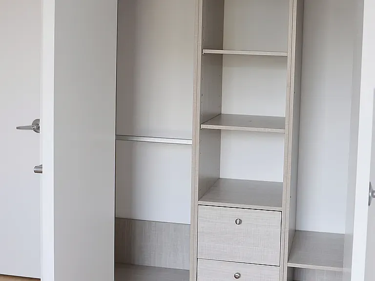 14-01 Broadway #8F — Photo 5