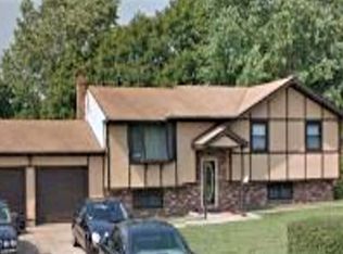 107 Davis Ave, Sicklerville, NJ 08081