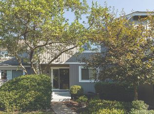 45 Twin Lakes Dr, Fairfield, OH 45014