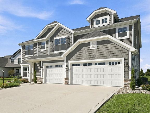 3rd image of 11910 Kendrick Ct
