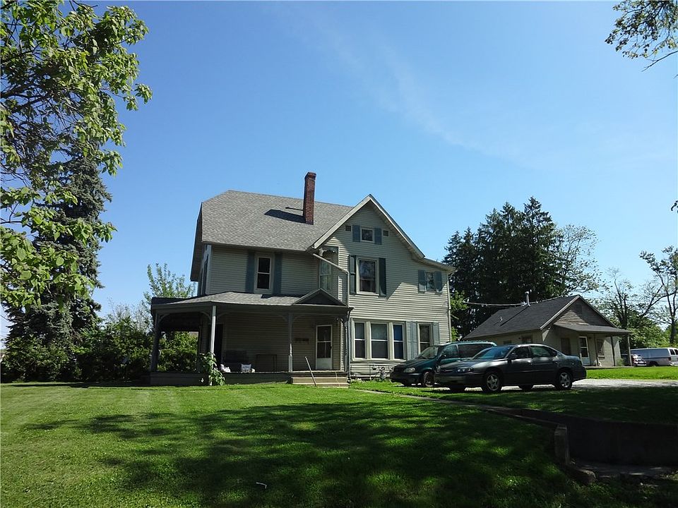 2nd image of 608 N Lincoln St