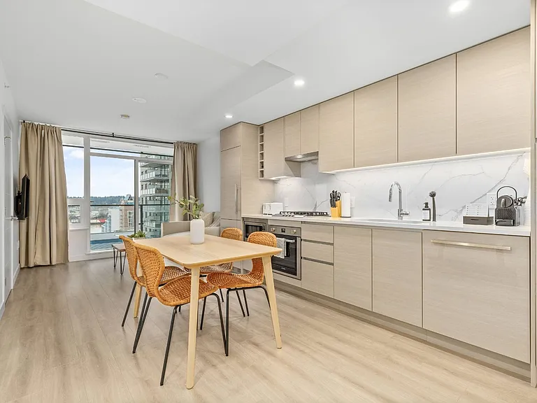 823 Carnarvon St #1308 — Photo 7