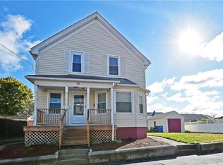 108 Greenwood St, Cranston, RI 02910