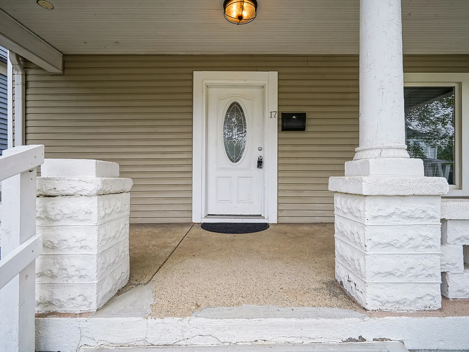 17 N Randolph Street — Photo 4