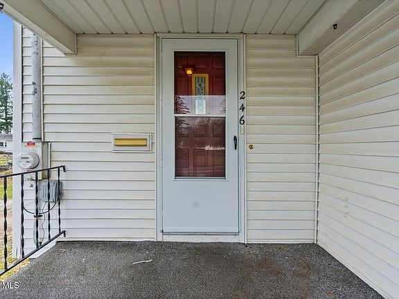 2nd image of 246 E Campbell Road