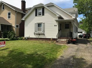 80 Winbourne Rd, Rochester, NY 14611