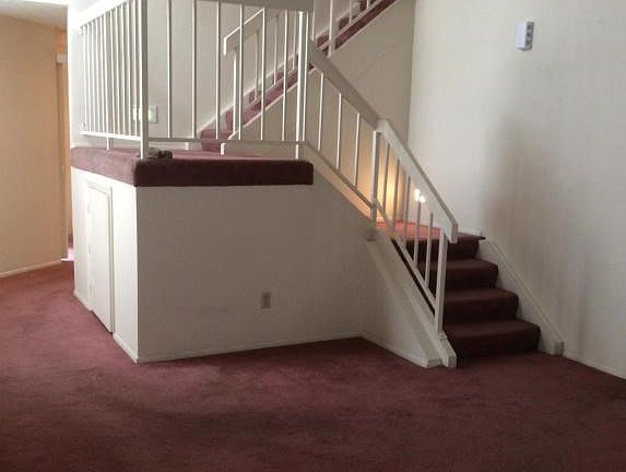 04 stairway