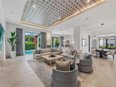 2243 Residence CIR, Naples, FL, 34105