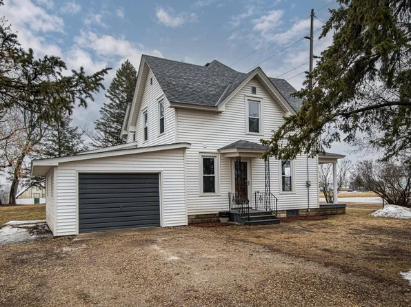 677 2nd Ave, Wanamingo, MN 55983