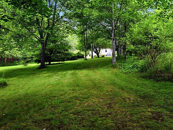 5th image of 14 Lawrence Robinson Ln