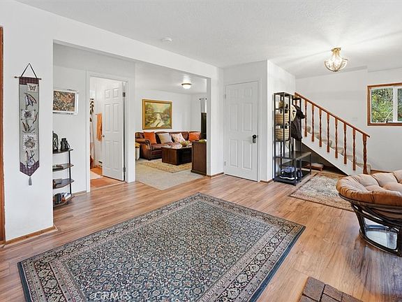 5th image of 1725 Matterhorn Dr