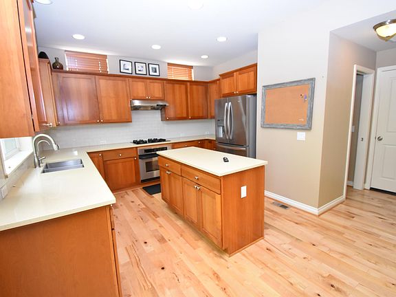 4th image of 5936 189th Pl NE