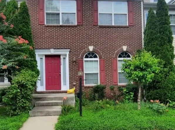 8268 Linblake Ct, Manassas, VA 20111