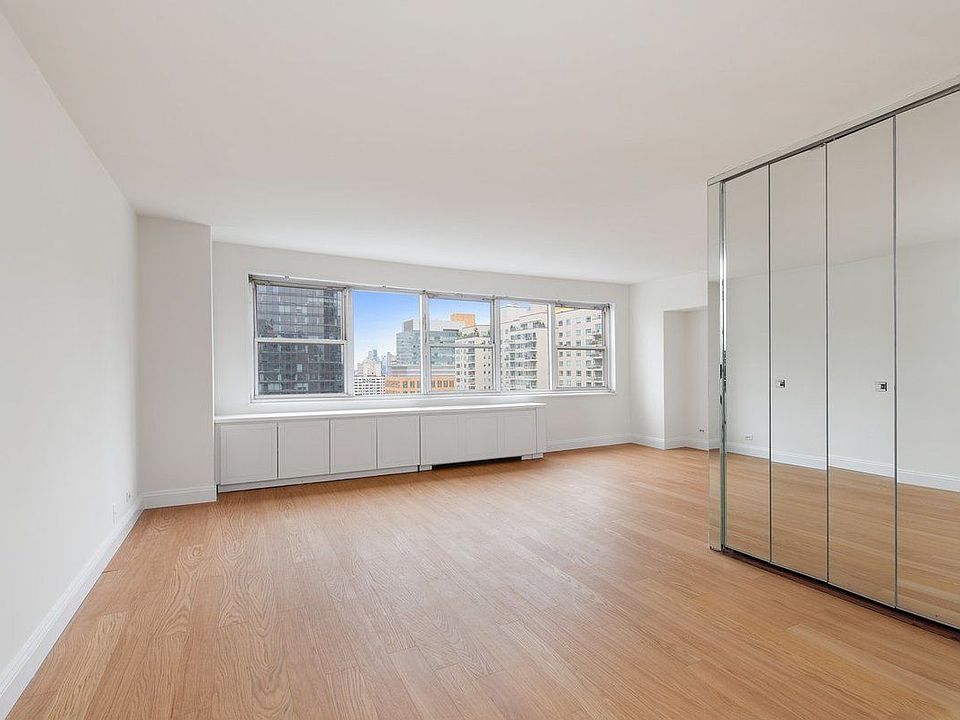 1st image of 1131 3rd Ave #16G