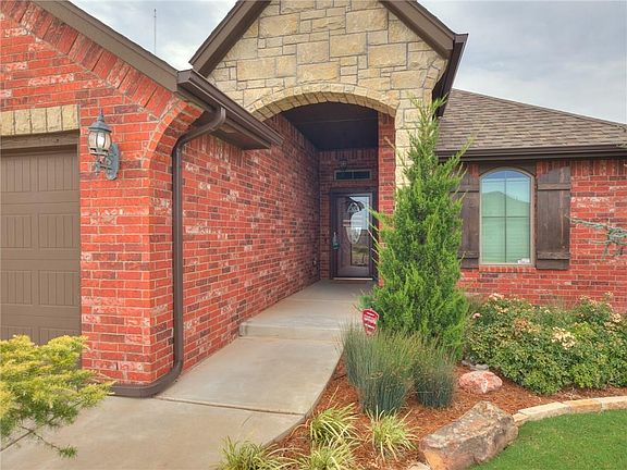 3rd image of 9013 SW 55th St