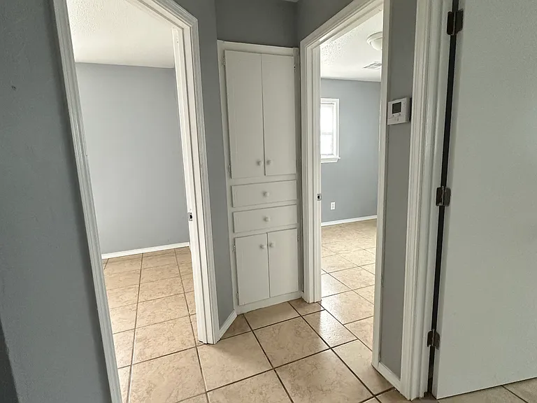 1528 SE 47th Pl — Photo 6