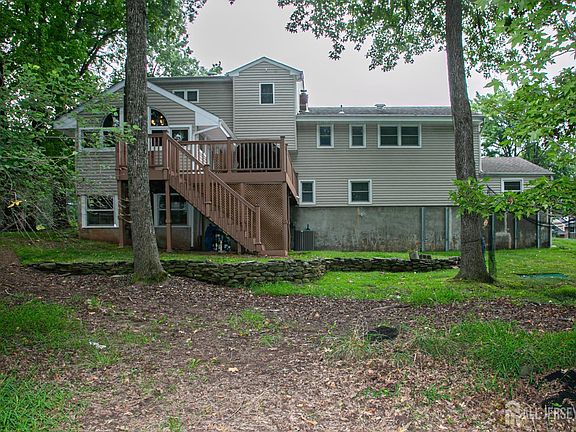 5th image of 25 Huntington Rd