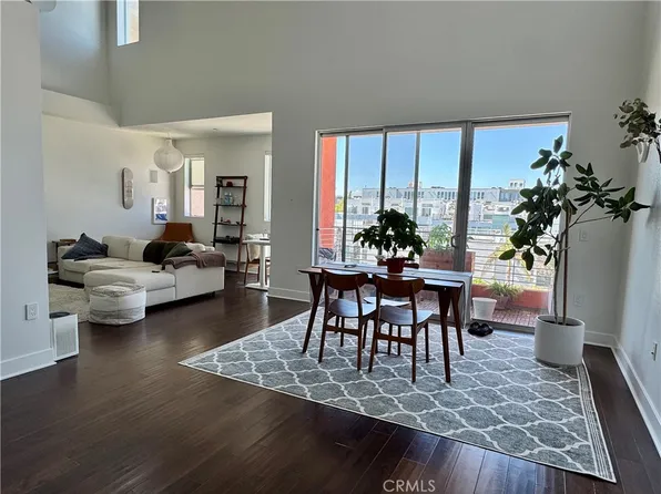 4211 Redwood Ave Unit 408, Los Angeles, CA 90066