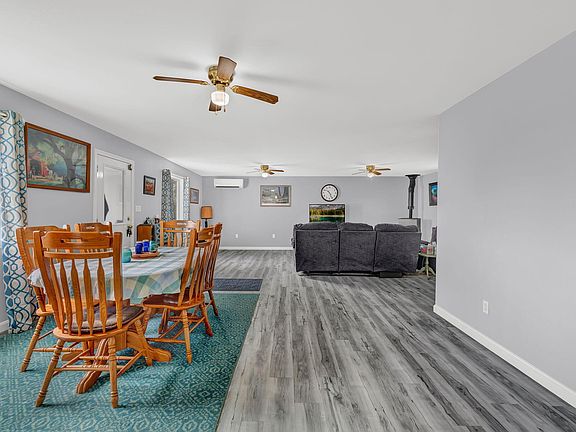 4th image of 752 Detroit Road